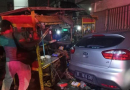 Mengemudi saat Mabuk, Minibus Tabrak Pedagang Martabak di Jalan Ahmad Yani Bandung