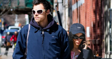 Harry Styles Lamar Zoë Kravitz, Keduanya Resmi Bertunangan Usai 8 bulan Pacaran