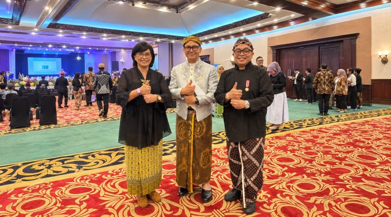 PERHUMAS BPC Bandung Hadiri Konvensi Humas Indonesia 2026 di Surakarta, Perkuat Kolaborasi dan Kepercayaan Publik PERHUMAS BPC Bandung Hadiri Konvensi Humas Indonesia 2026 di Surakarta, Perkuat Kolaborasi dan Kepercayaan Publik